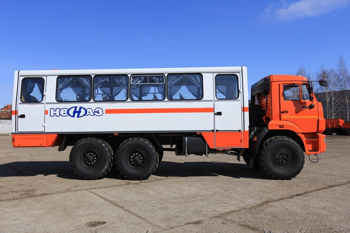Вахтовый автобус НЕФАЗ-4208 Камаз 43118