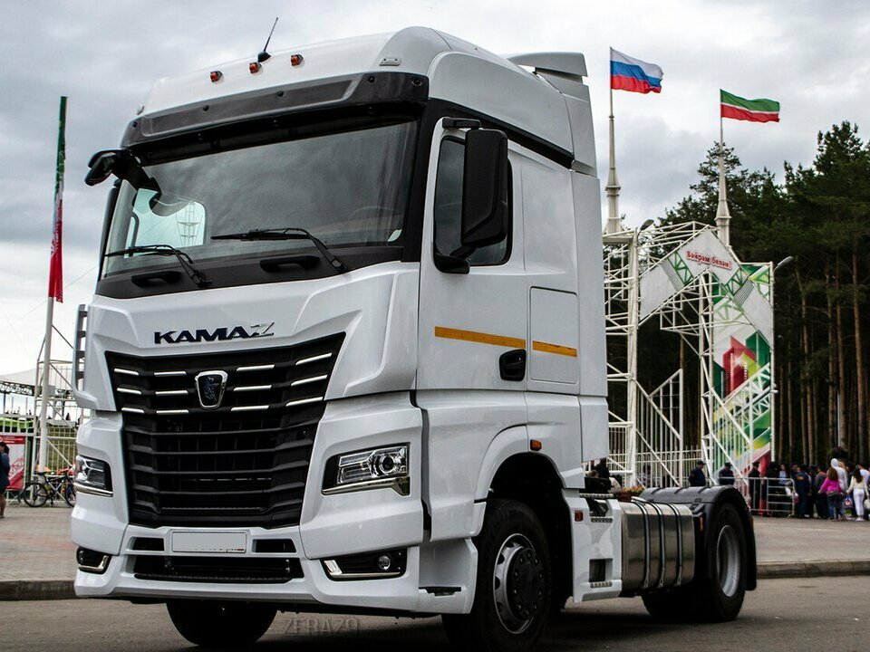 Седельный тягач КАМАЗ 54901-70902-MA