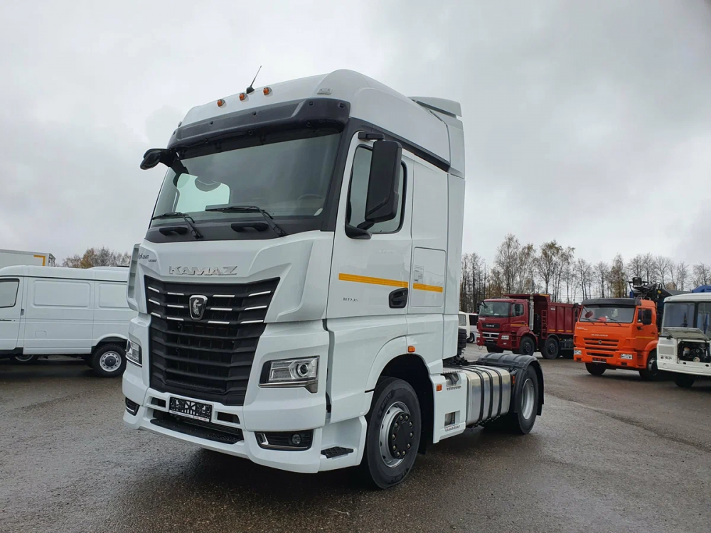 Седельный тягач КАМАЗ 54901-70018-CA