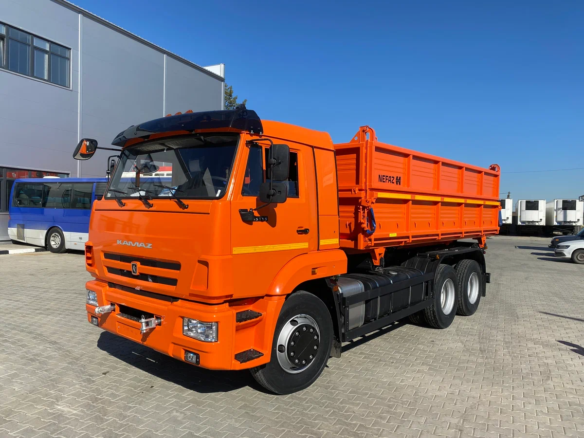 Самосвал КАМАЗ 45143-407012-56