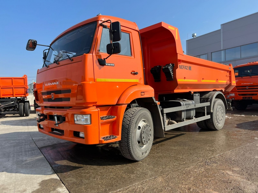 Самосвал КАМАЗ 53605-6010-48