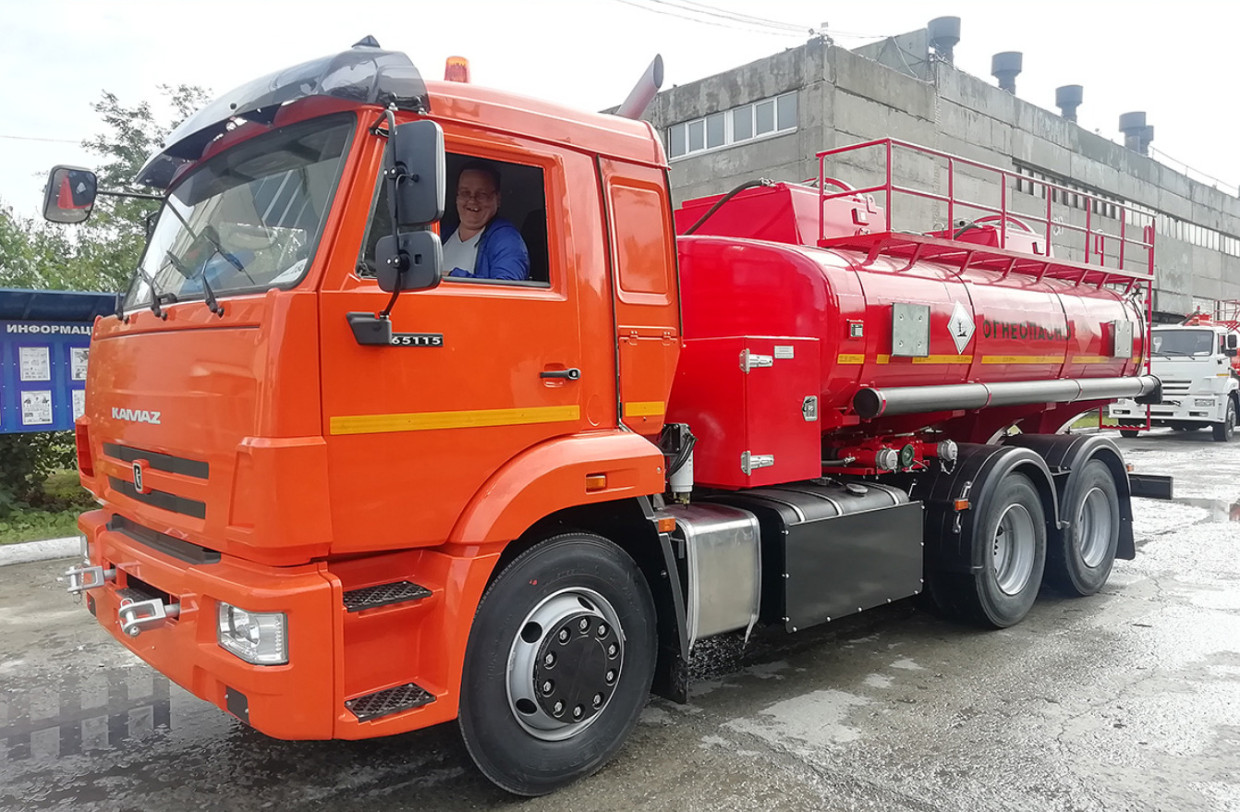Автотопливозаправщик АТЗ-15 КАМАЗ 65115